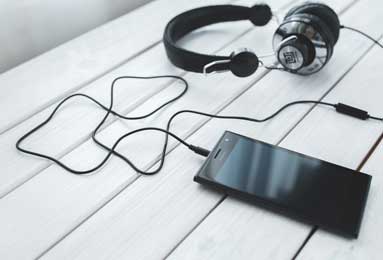 5200人主场沸腾，德甲C位加冕，樊振东凭什么让一座城倾尽全力